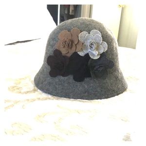 Target women’s Bucket Hat Style 100% wool